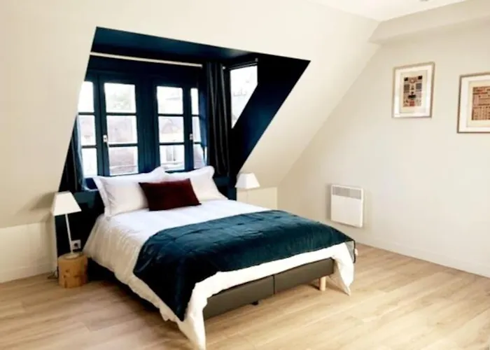 Duplex 50m2 Renove, Hyper-centre, St Sauveur